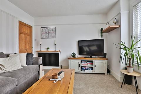 2 bedroom flat for sale, Markham Road, BOURNEMOUTH