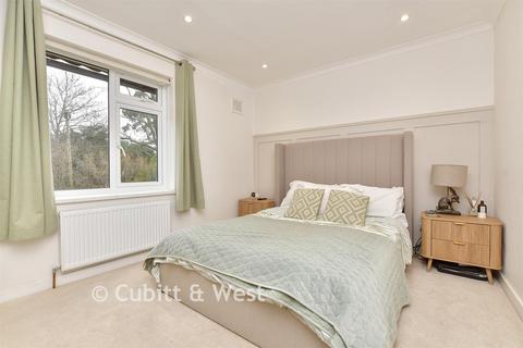 3 bedroom terraced house for sale, Walton On The Hill, Walton On The Hill, Tadworth, Surrey