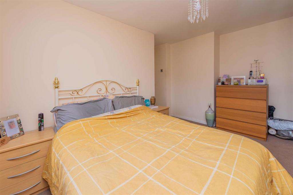 17 Grinshill Drive PFP (5 of 25).jpg