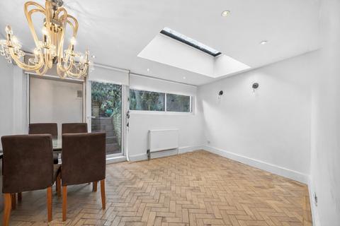 2 bedroom flat for sale, Lansdowne Way, London