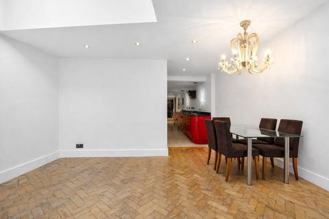 2 bedroom flat for sale, Lansdowne Way, London
