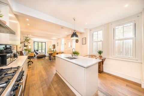 undefined, Weir Road, London SW12