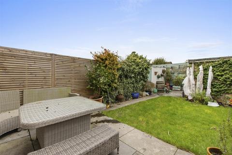 3 bedroom terraced house for sale, Cypress Walk, Hazlemere HP15