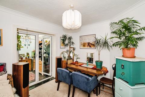 3 bedroom semi-detached house for sale, The Broadway, Lancing