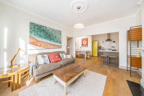 3 bedroom flat for sale, Russell Road, London W14