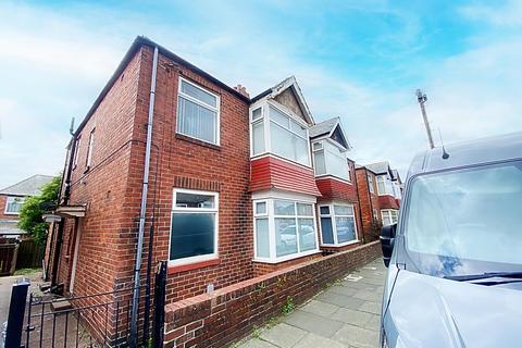 2 bedroom apartment to rent, David Street, Wallsend