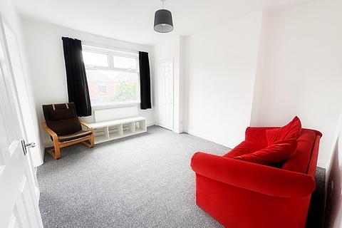 2 bedroom apartment to rent, David Street, Wallsend
