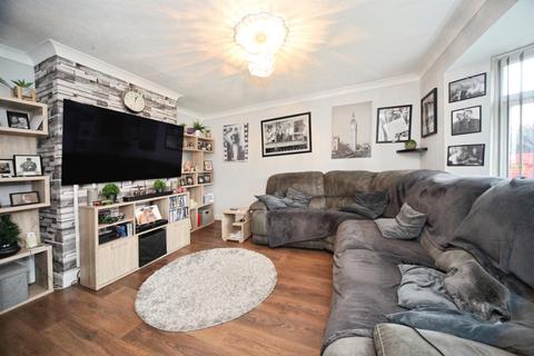 undefined, Bracknell Close, Luton