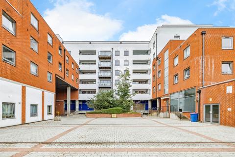 Loates Lane, Watford