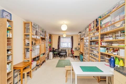 1 bedroom flat for sale, Loates Lane, Watford