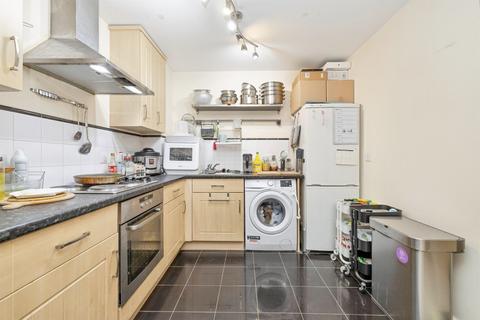 1 bedroom flat for sale, Loates Lane, Watford
