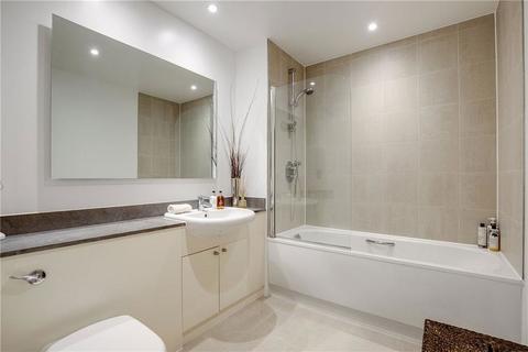 1 bedroom flat to rent, The Latitude, London SW4
