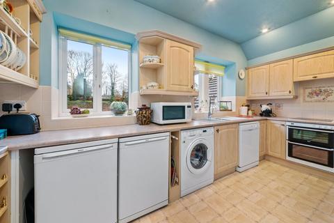 2 bedroom apartment for sale, Dark Lane, Huddersfield, HD4