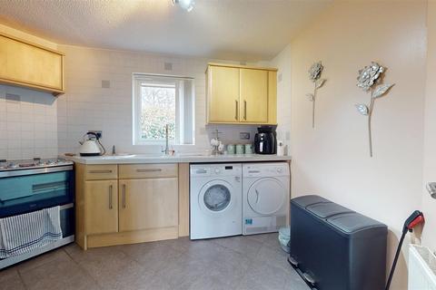undefined, Redding Grove, Milton Keynes MK8