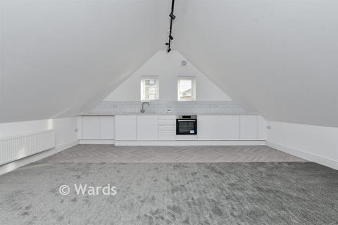 1 bedroom flat for sale, West Cliff Avenue, Broadstairs, Kent
