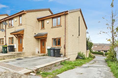 3 bedroom end of terrace house for sale, Lauren Drive, Keighley BD22