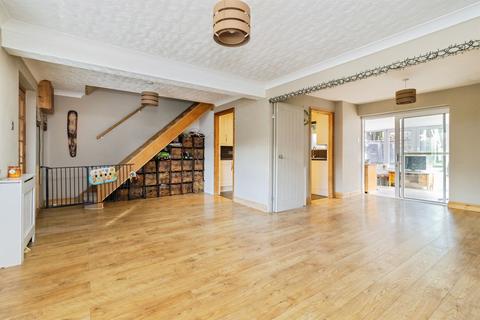 3 bedroom end of terrace house for sale, Manor Road, Newton Abbot