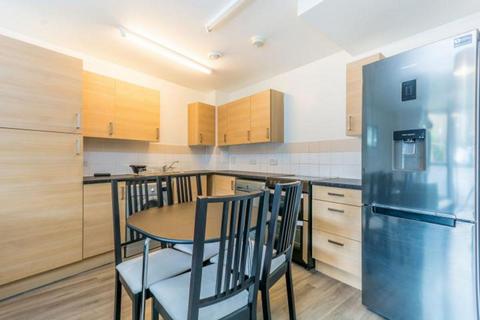 2 bedroom flat to rent, William Congreve Mews, London, N1