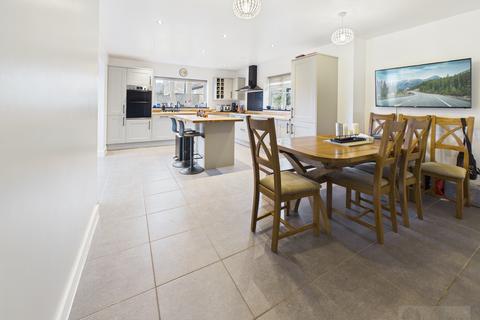 4 bedroom detached house for sale, Manor Close, Kilmersdon