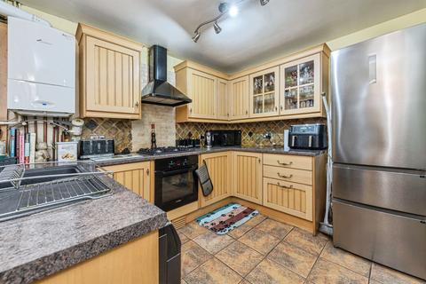 2 bedroom terraced house for sale, High Road, Earlsheaton, DEWSBURY