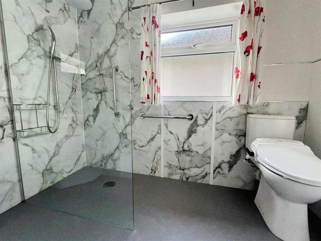 Shower room.jpeg