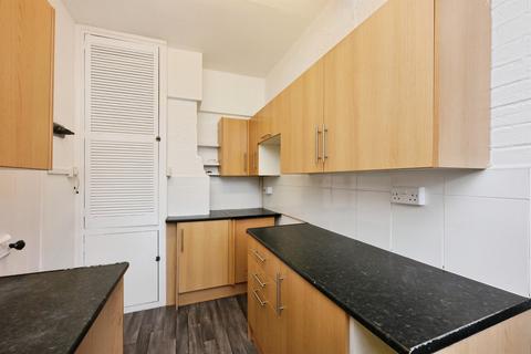 2 bedroom semi-detached house for sale, Grove Walk, Hertford