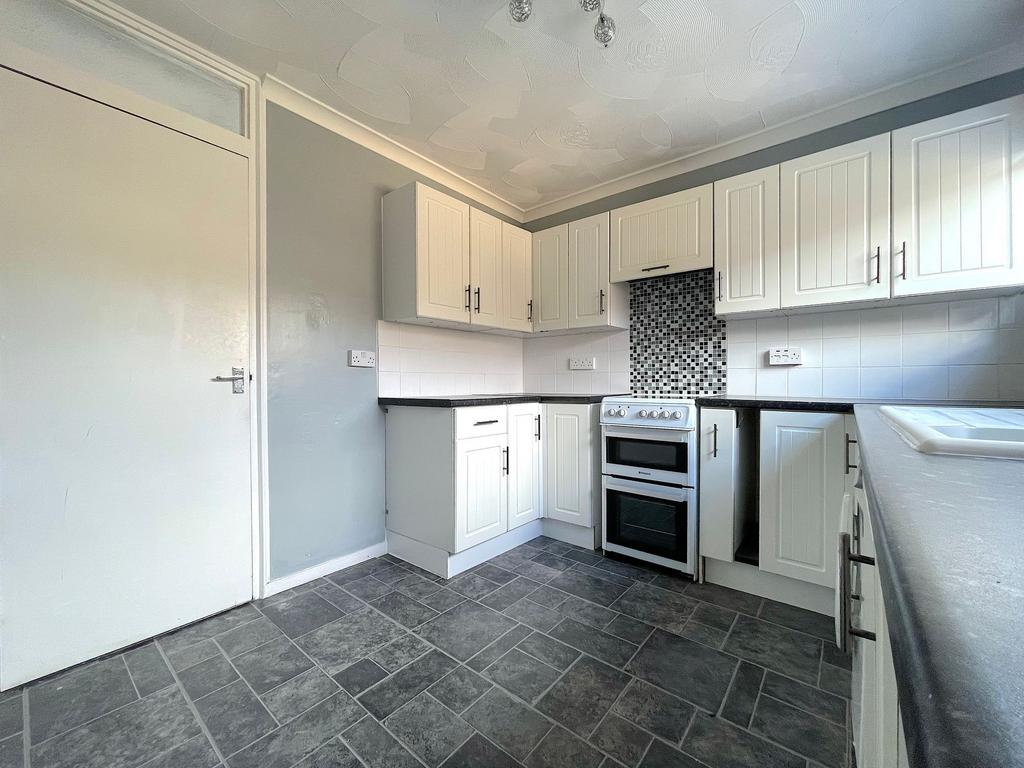 Kitchen (2)