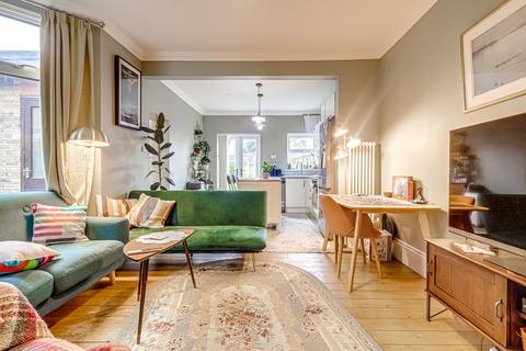 2 bedroom apartment for sale, Valkyrie Road, Westcliff-on-sea, SS0