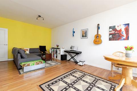 2 bedroom flat for sale, Otto Road, Welwyn Garden City