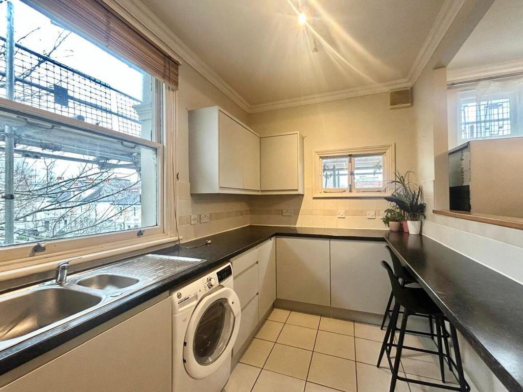 Kitchen.jpg
