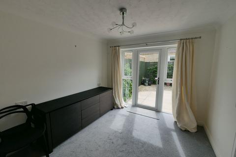 2 bedroom terraced house to rent, Tower Street, Cirencester, GL7