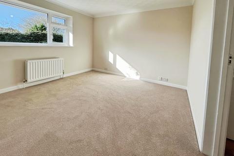 3 bedroom detached bungalow to rent, Sheasby Close, Sixpenny Handley, Salisbury, Dorset, SP5