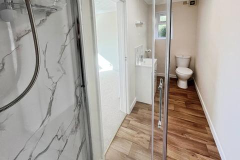 3 bedroom detached bungalow to rent, Sheasby Close, Sixpenny Handley, Salisbury, Dorset, SP5
