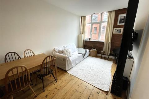 2 bedroom apartment for sale, Chester Road, Manchester, M16