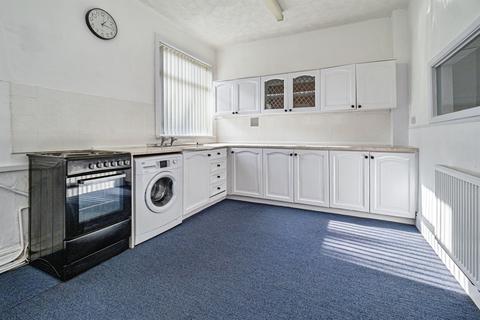 2 bedroom terraced house for sale, Chestnut Grove, Garden Village, Hull