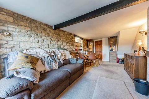 2 bedroom character property for sale, The Row, Carlton Scroop, Grantham