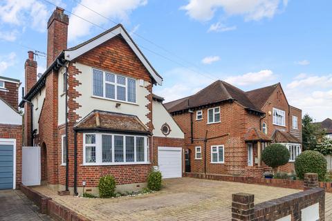 Woodlands Avenue, New Malden