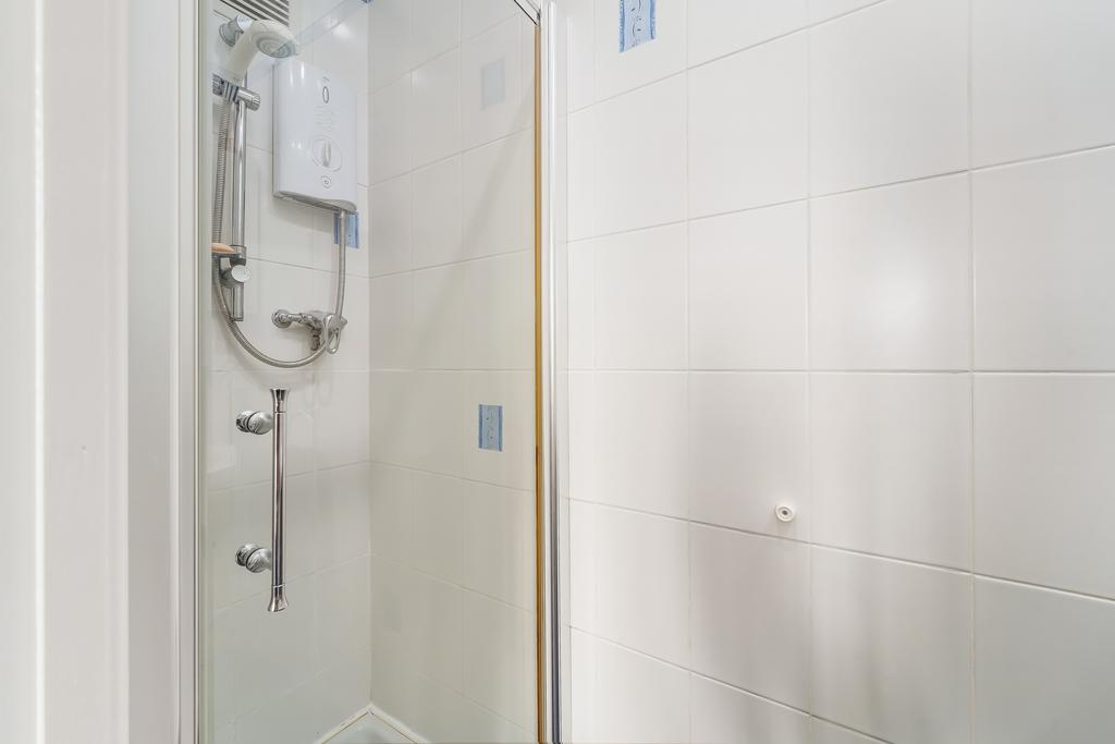 Woodlands avenue, 44  (12)