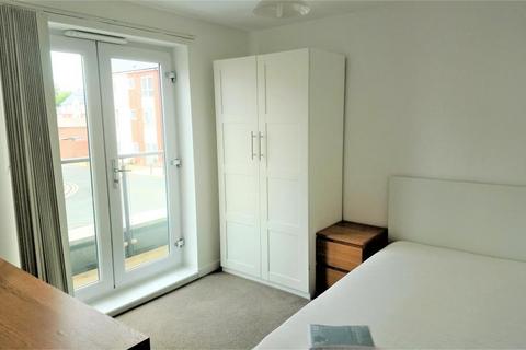5 bedroom terraced house to rent, 4 Slade Baker Way, Bristol BS16