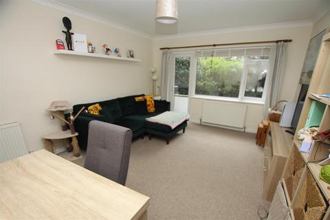 2 bedroom flat for sale, Redhill Drive, Bournemouth