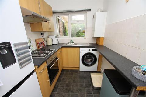 2 bedroom flat for sale, Redhill Drive, Bournemouth