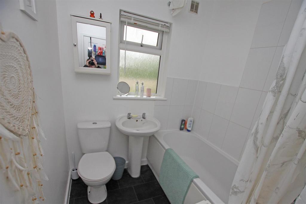 B ATHROOM.jpg