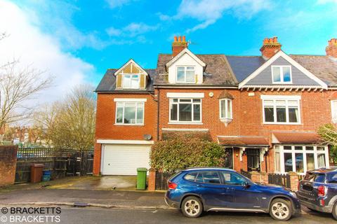 4 bedroom semi-detached house to rent - Stephens Road, Tunbridge Wells, TN4