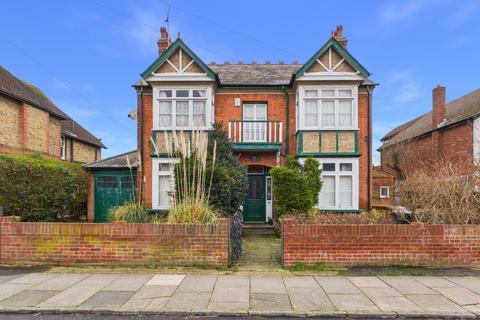 4 bedroom detached house for sale, Dudley Road, Ashford, Surrey, TW15