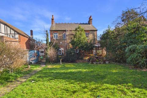 undefined, Dudley Road, Ashford, Surrey, TW15