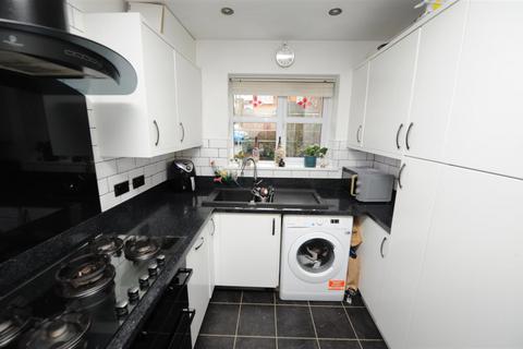 4 bedroom semi-detached house for sale, Forestdale Way, Wrose, Shipley
