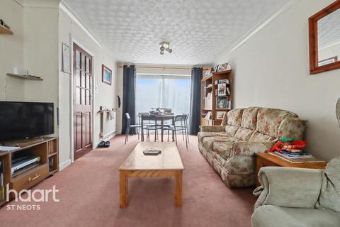 3 bedroom semi-detached house for sale, Philip Gardens, Eynesbury