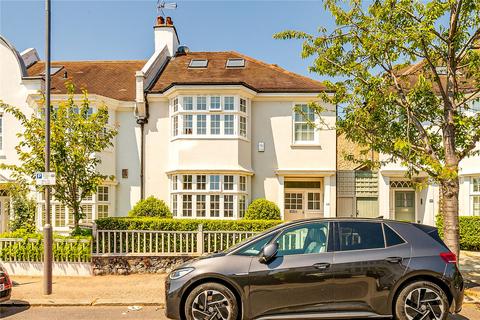 5 bedroom property to rent, Frewin Road, SW18