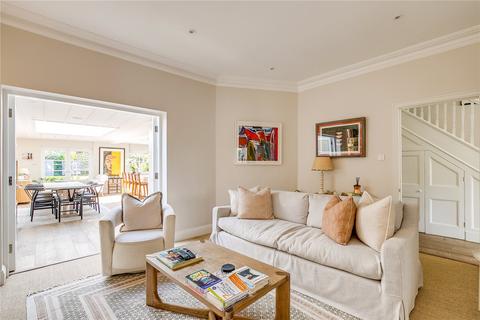 5 bedroom property to rent, Frewin Road, SW18