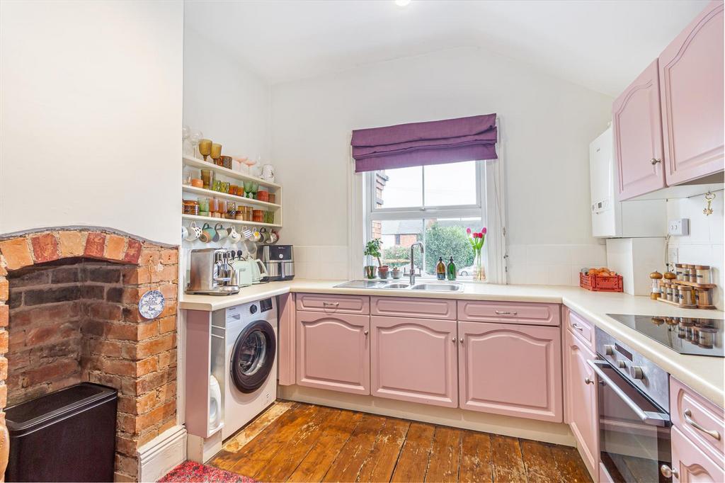 Kitchen-3.jpg